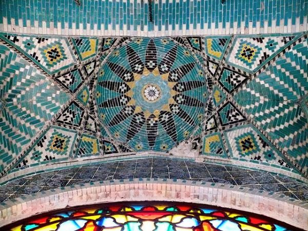 Поразительная иранская мозаика