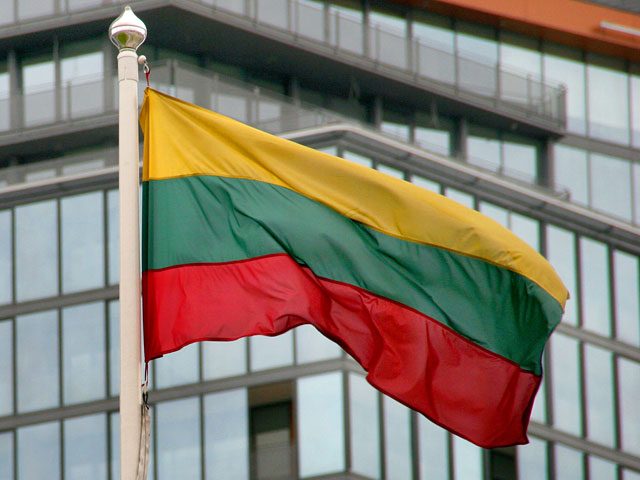 Власти Литвы первыми в ЕС приняли санкционный &quot;список Савченко&quot;