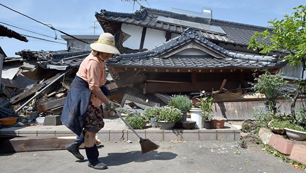 Число жертв стихии в Японии превысило 30 человек