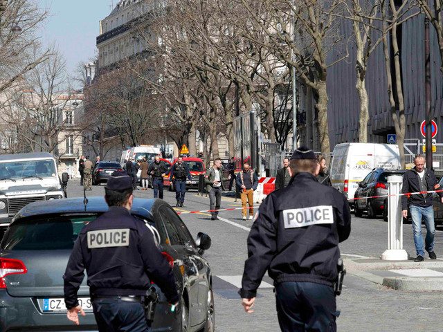 В парижском офисе МВФ прогремел взрыв