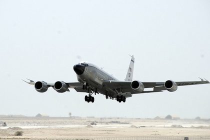 Самолет-шпион НАТО отследили через мобильное приложение