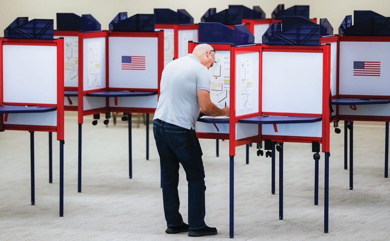 Прокуратура США предъявила обвинение 13 россиянам из-за вмешательства в выборы