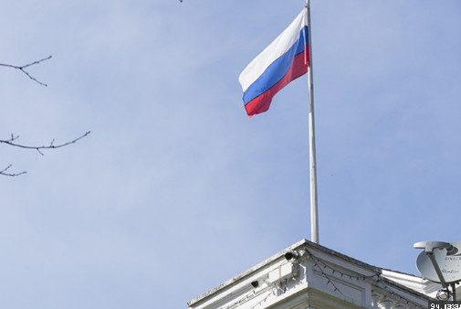 Власти США сняли российский флаг с генконсульства в Сиэтле