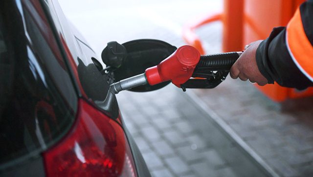 Нефтяники попросили повысить цены на бензин