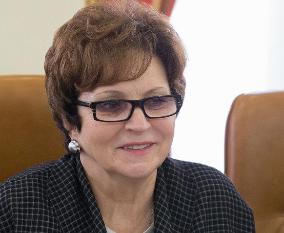 Сенатор пристыдила недовольных прожиточным минимумом в 3500 рублей «ужасами войны»