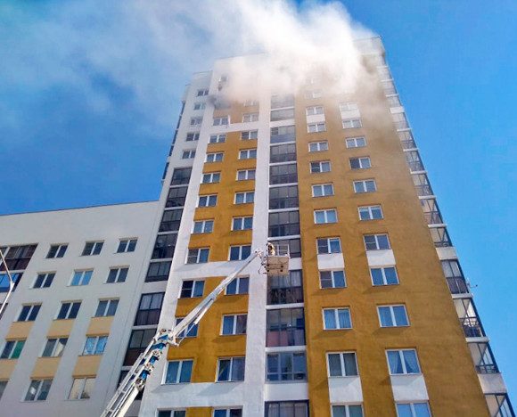 Взрыв самогонного аппарата уничтожил квартиру подполковника СК РФ из Екатеринбурга