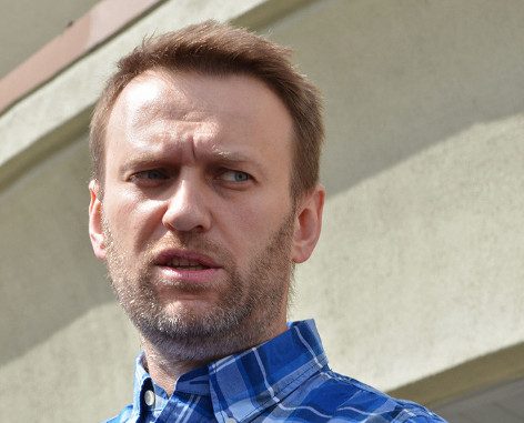У Навального отравление неизвестными веществами: отек и химожоги