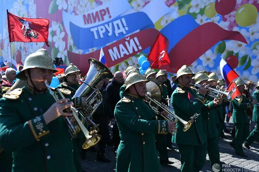 В России могут отменить некоторые профессиональные праздники