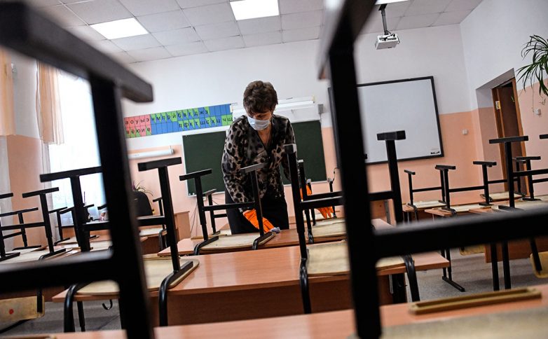 Российских школьников отправят на каникулы до 12 апреля из-за эпидемии коронавируса