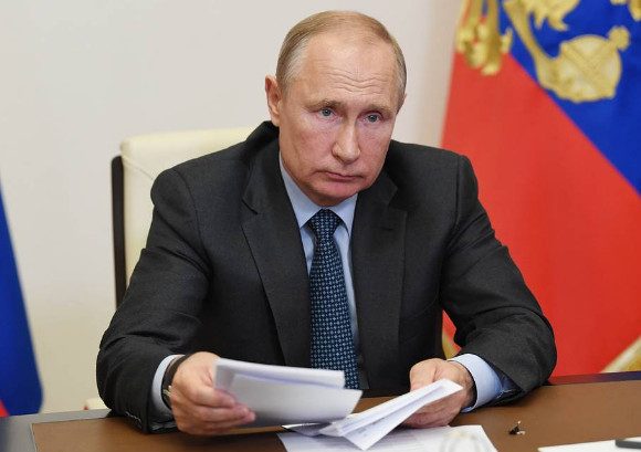 Путин не исключил выдвижения своей кандидатуры в президенты на новый срок