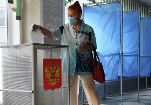 ВЦИОМ «случайно» раскрыл данные о доле сторонников и противников поправок до окончания голосования