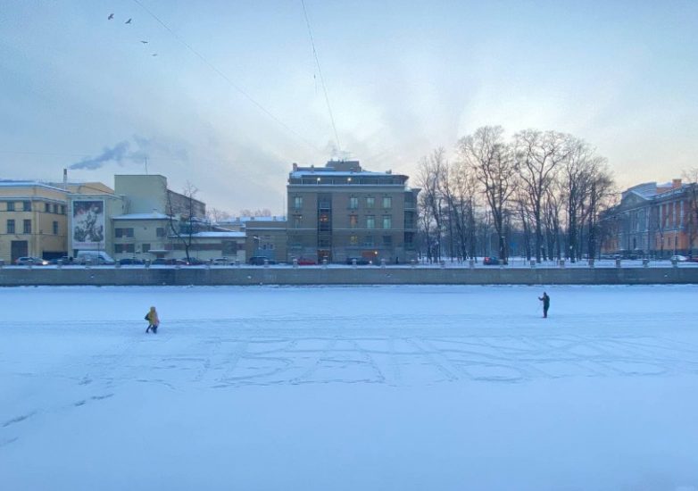 Сотрудники МЧС не смогли «замочить Навального» на снегу