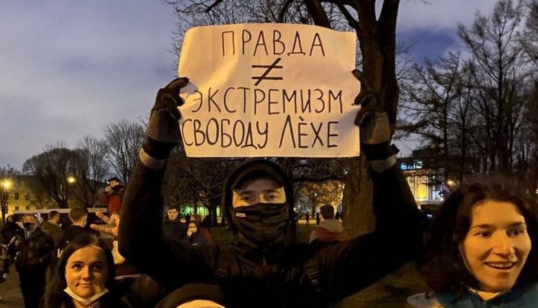 Как прошли акции в поддержку Навального в день послания Путина