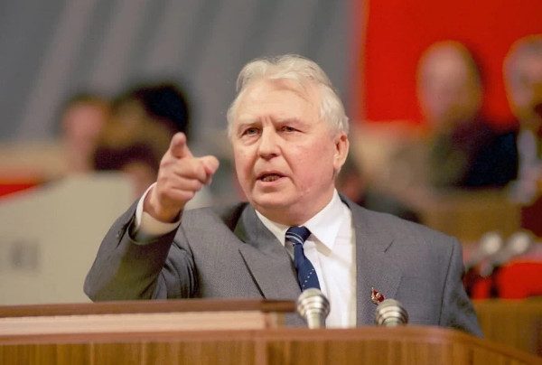 В возрасте 100 лет умер бывший секретарь ЦК КПСС Егор Лигачев
