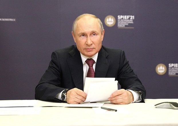 Путин заявил, что США идут по пути СССР