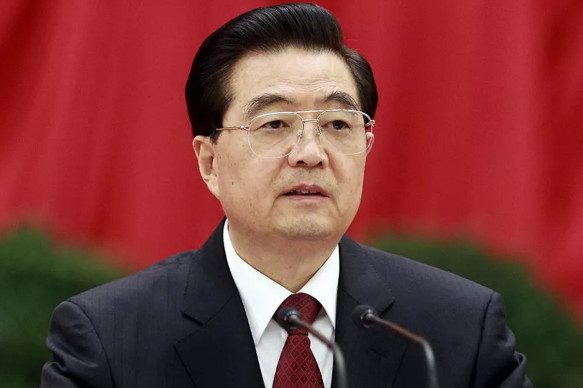 Экс - главу Китая вывели со съезда с Си Цзиньпином
