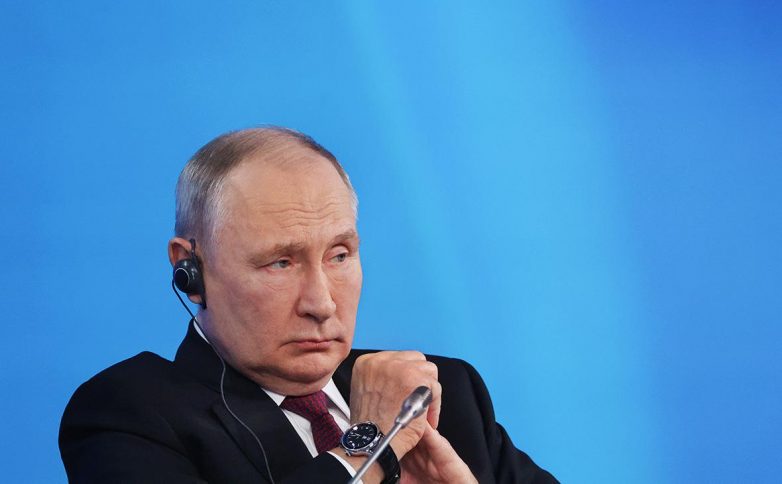 Путин ввел для ряда экспортеров обязательную продажу валюты