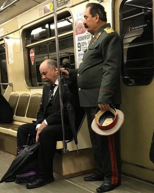 Прикольные пассажиры из метро