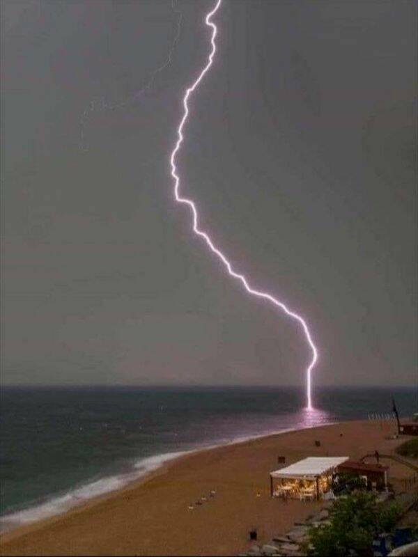 Вечерний выпуск. Подборка картинок