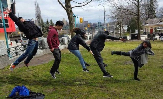 Вечерний выпуск. Подборка картинок