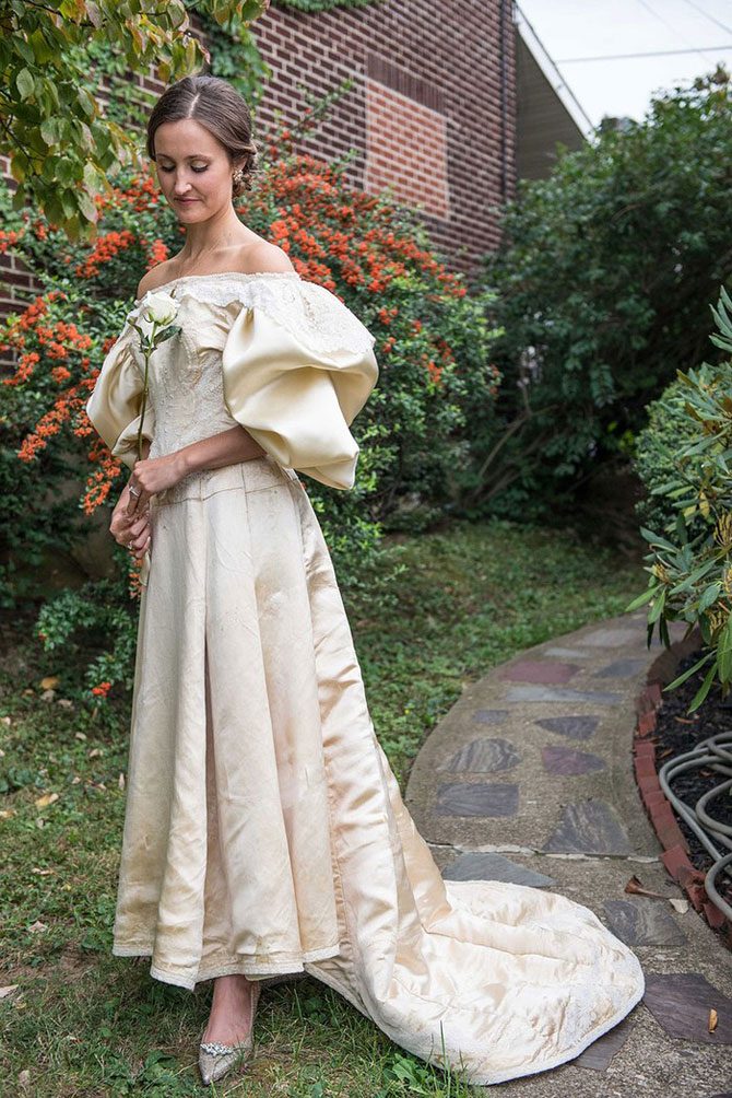 Одиннадцатая невеста в семье, кто надел это 120-летнее свадебное платье