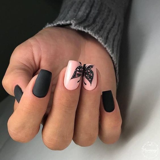 Интересные идеи маникюра с бабочками