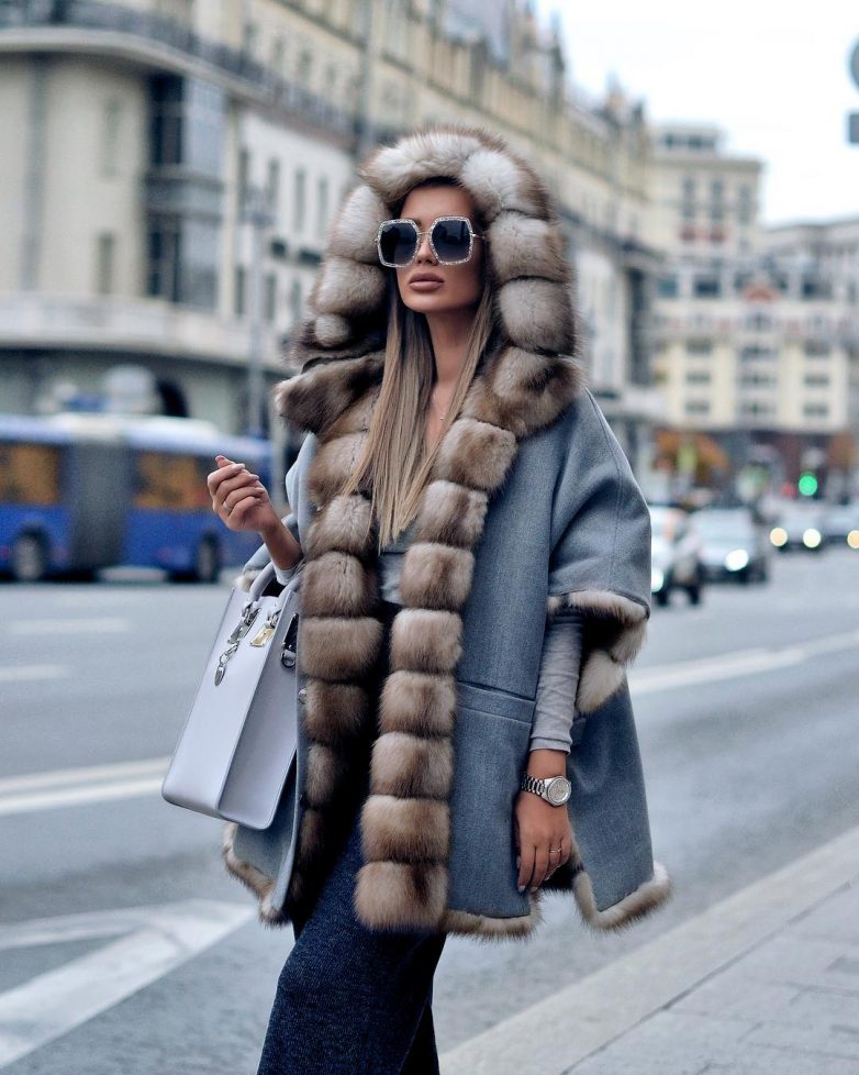 Как и с чем носить зимнее пальто с мехом
