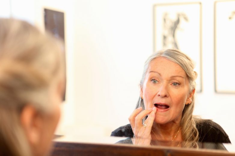 Правила макияжа, которые стоит знать каждой женщине старше 40 лет