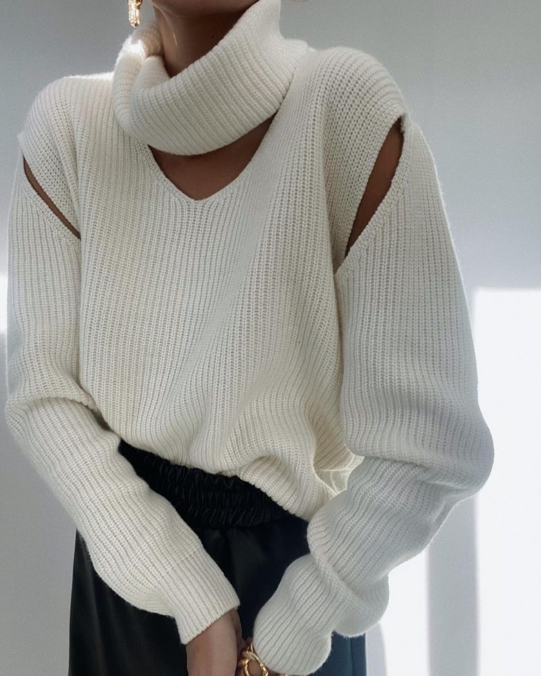 Модный свитер этой весны