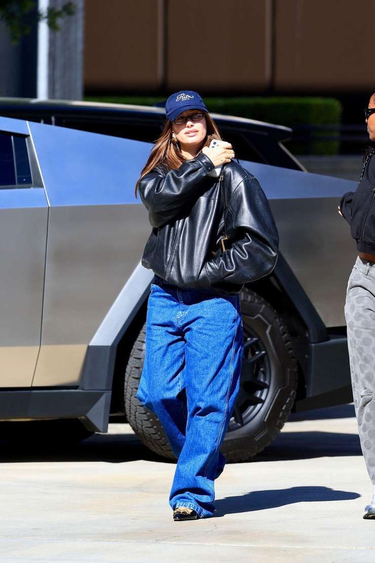 5 вещей, которые смело можно «утащить» из мужского шкаф