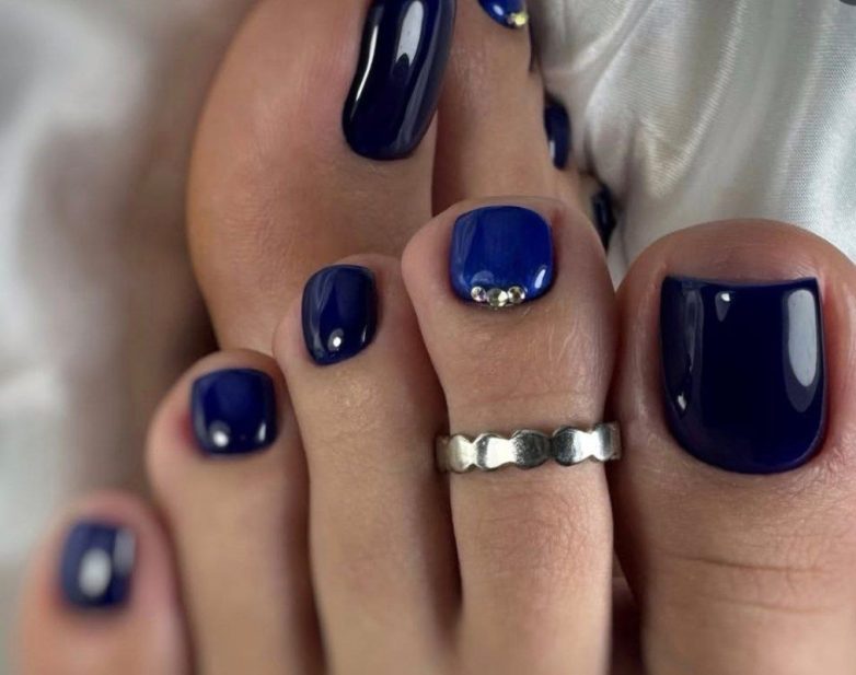 Идеи модного педикюра на осень и зиму