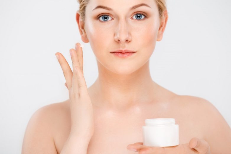 Процедуры, которые сделают лицо сияющим и свежим даже в конце года