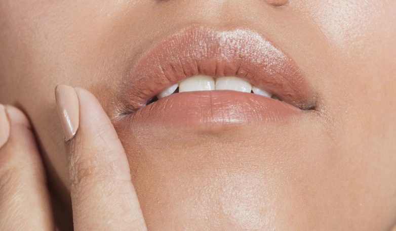 Почему "увеличение" губ не всегда лучший вариант