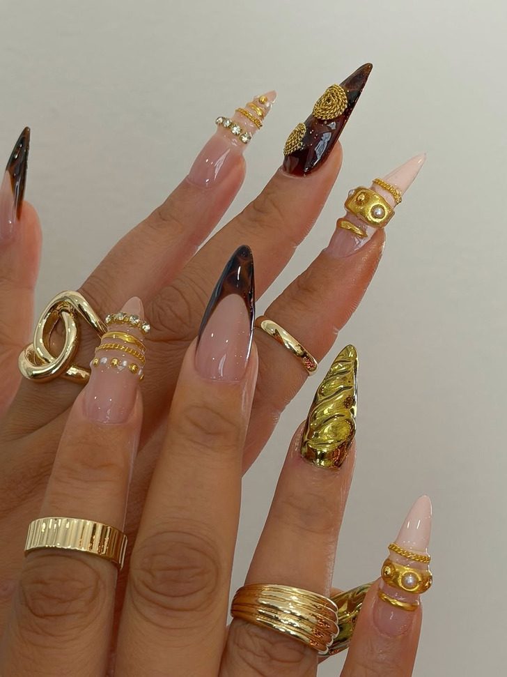 Идеи для маникюра, которые добавят магии в холодные зимние дни