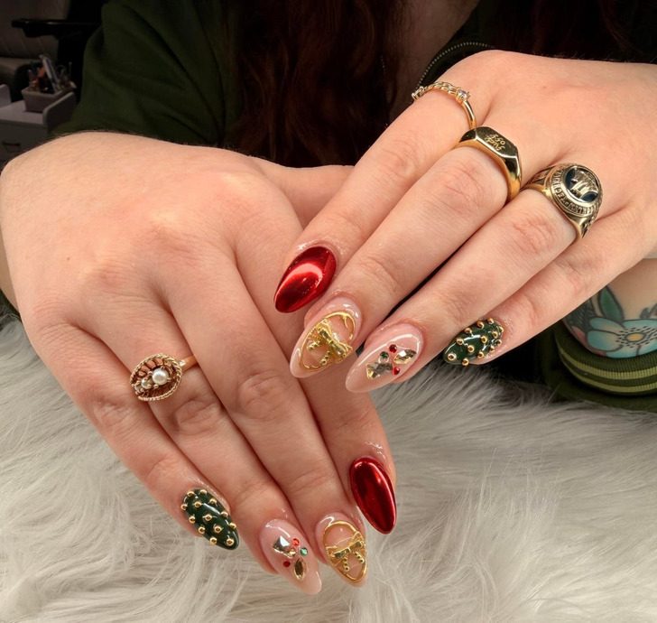 Классные идеи новогоднего маникюра
