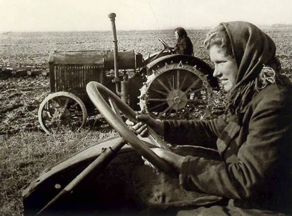Советская женщина на фотографиях