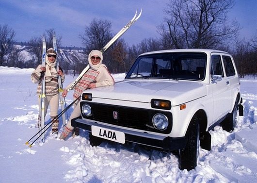 Советские автомобили в рекламных фотографиях