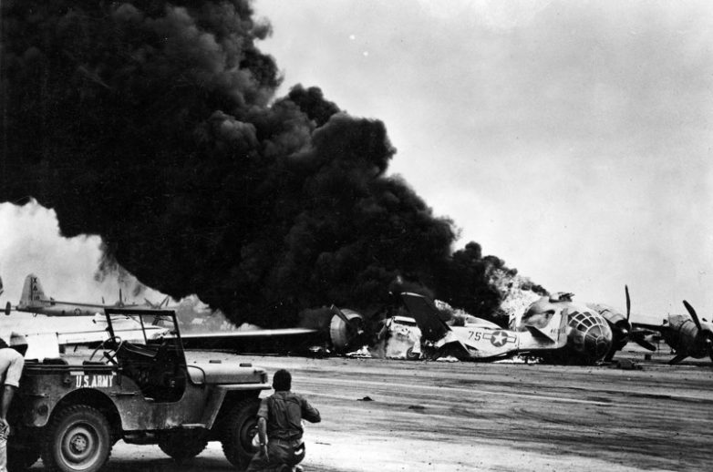 Как американские лётчики в 1944 году атаковали советские войска
