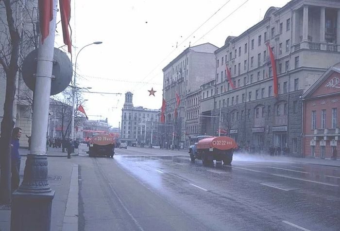 Москва накануне 1 мая 1982 года
