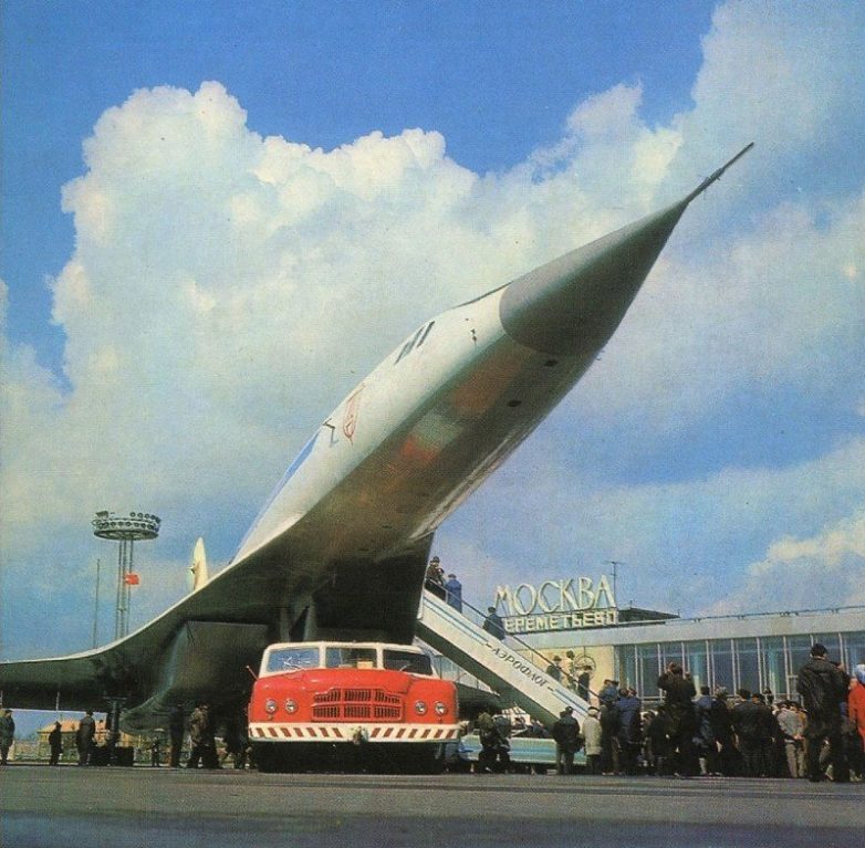 Ту-144: икра и сверхзвук