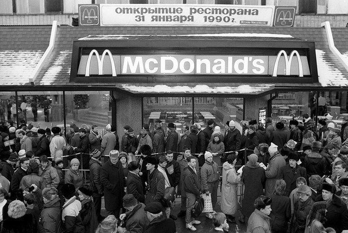 Открытие первого «Макдоналдса» в СССР