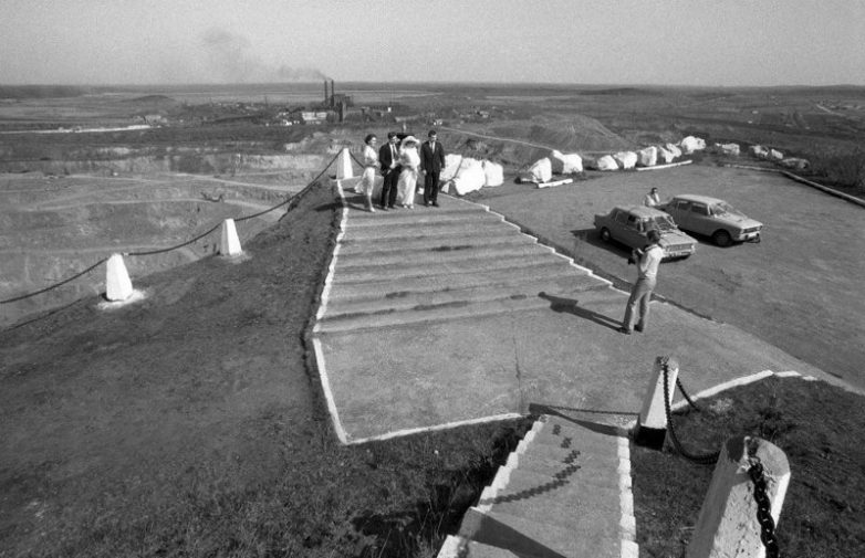 30 атмосферных чёрно-белых  фотографий о жизни на Урале в советское время