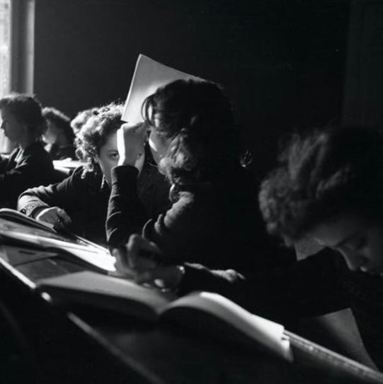 Как выглядели советские студентки