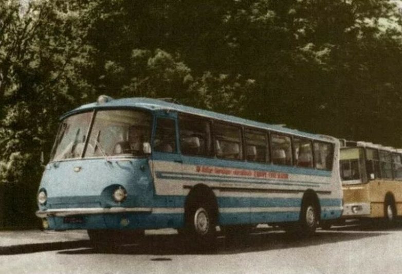 Экспериментальный туристический автобус ЛАЗ Украина – 67