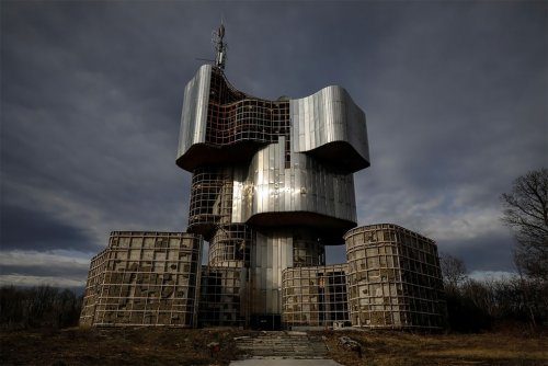 Брутальная архитектура Югославии во времена СССР