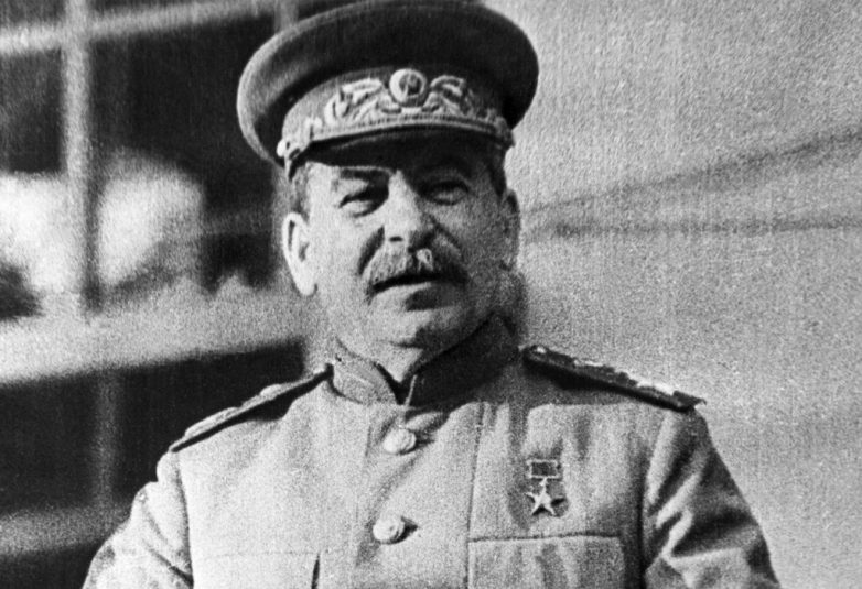 Действительно ли Иосиф Сталин имел сводных братьев?