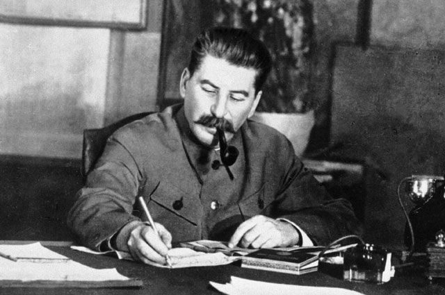Откуда взялся миф о встрече Сталина и Гитлера во Львове?
