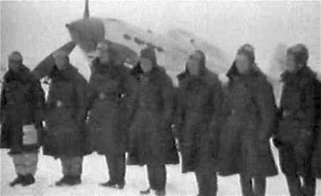 Битва 7 советских истребителей против 25 немецких самолетов