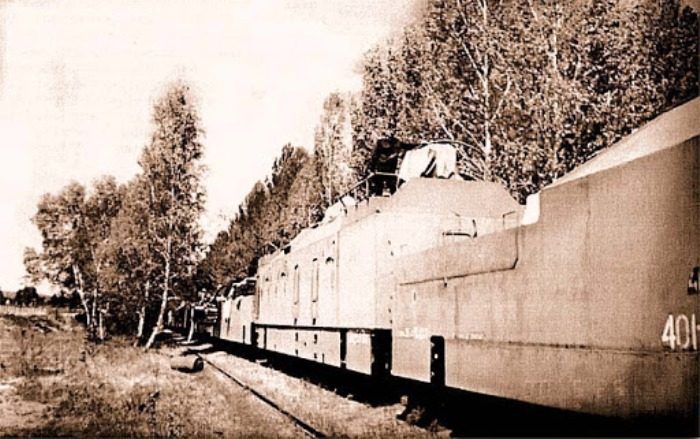 Как в СССР дали вторую жизнь бронепоездам
