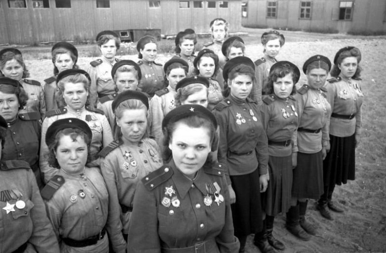 35 советских красавиц-героинь Великой Отечественной